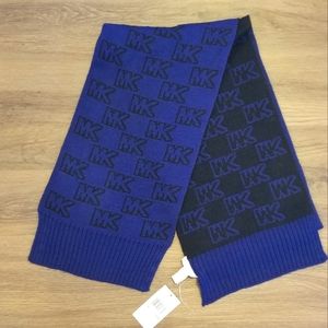 NWT Michael Kors scarf